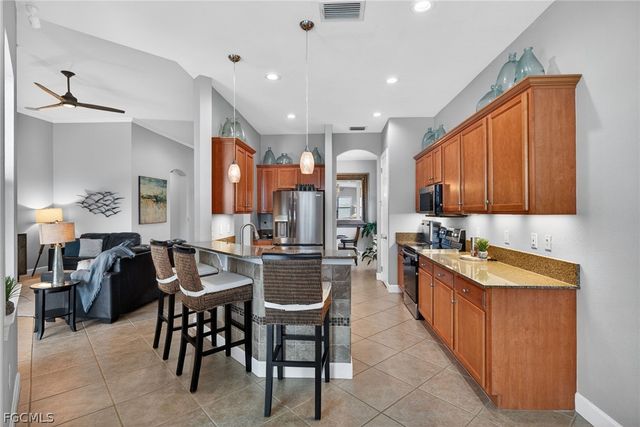 5709 Calmar Breeze LN, Fort Myers, FL 33908