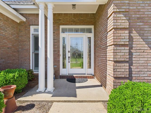 433 Towne Lake Drive, Montgomery, AL 36117