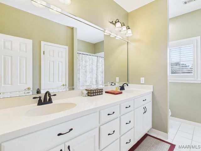 433 Towne Lake Drive, Montgomery, AL 36117