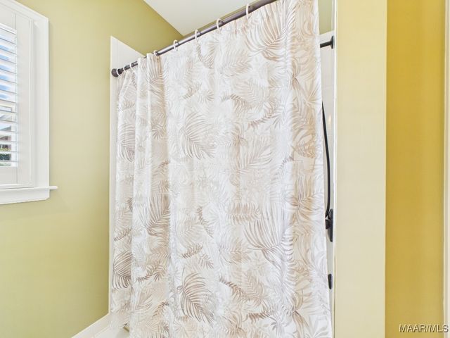 433 Towne Lake Drive, Montgomery, AL 36117