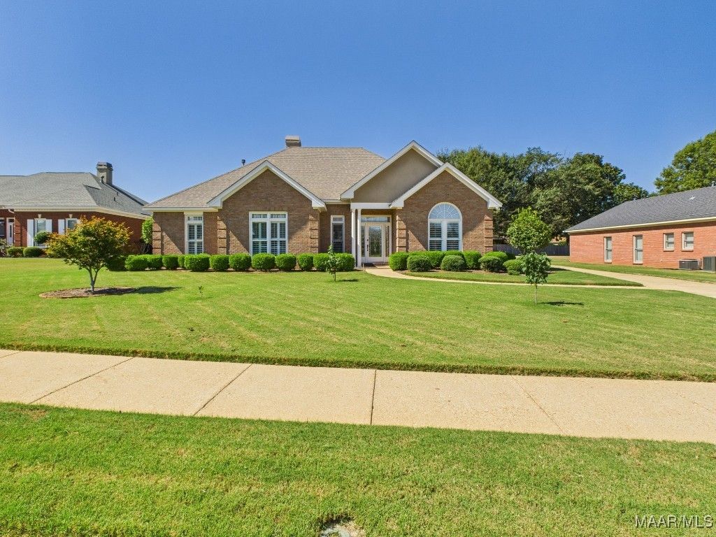 433 Towne Lake Drive, Montgomery, AL 36117
