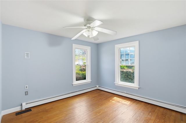 29 East Shore Drive, Coventry, RI 02816