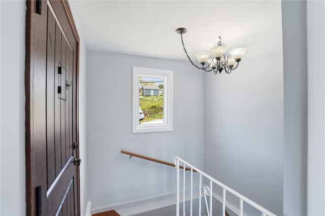 29 East Shore Drive, Coventry, RI 02816