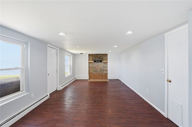 29 East Shore Drive, Coventry, RI 02816