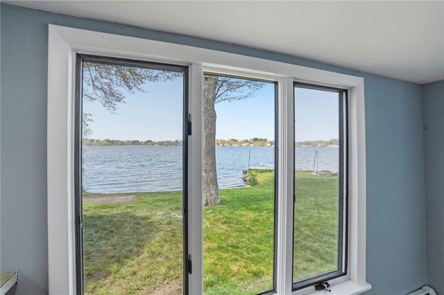 29 East Shore Drive, Coventry, RI 02816