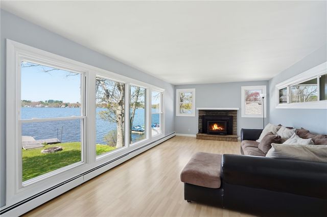 29 East Shore Drive, Coventry, RI 02816