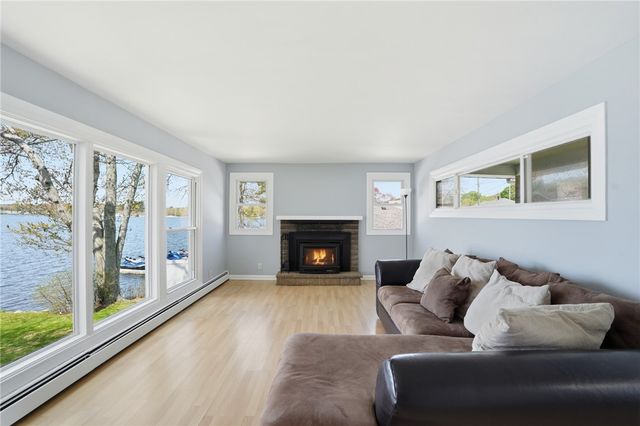 29 East Shore Drive, Coventry, RI 02816