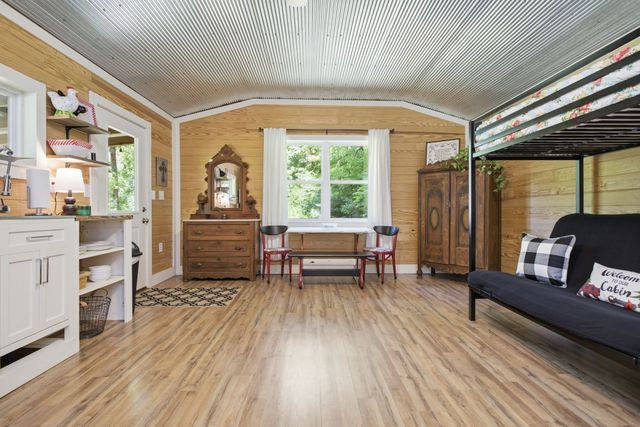2677 Pigg Schoolhouse Rd, Santa Fe, TN 38482