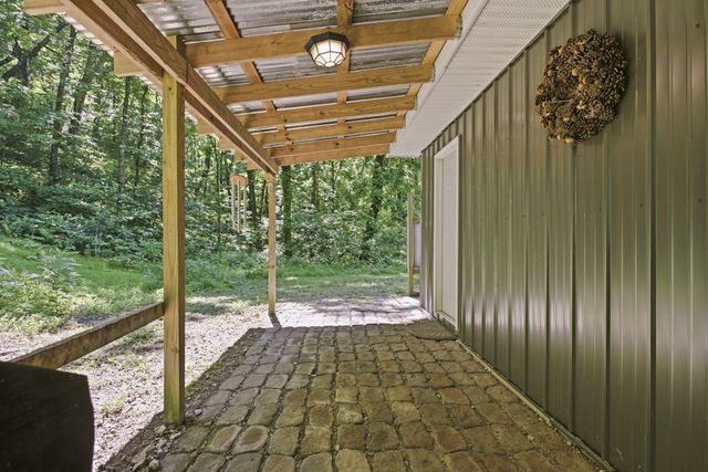 2677 Pigg Schoolhouse Rd, Santa Fe, TN 38482