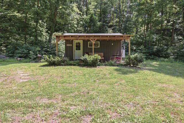 2677 Pigg Schoolhouse Rd, Santa Fe, TN 38482