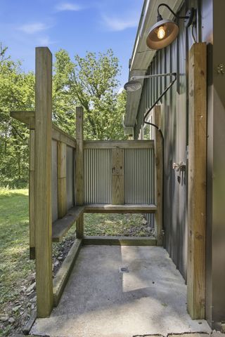 2677 Pigg Schoolhouse Rd, Santa Fe, TN 38482