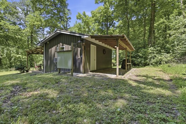 2677 Pigg Schoolhouse Rd, Santa Fe, TN 38482