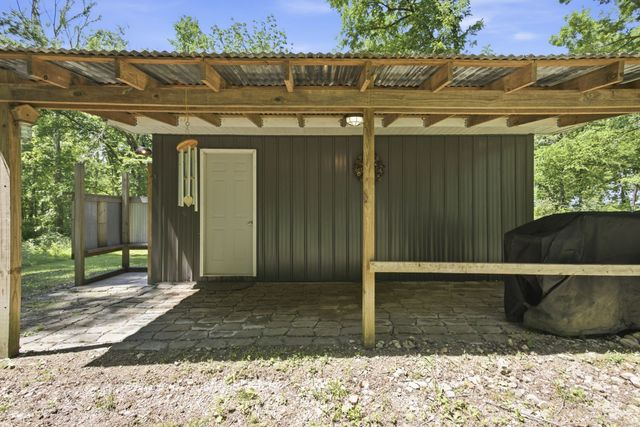 2677 Pigg Schoolhouse Rd, Santa Fe, TN 38482
