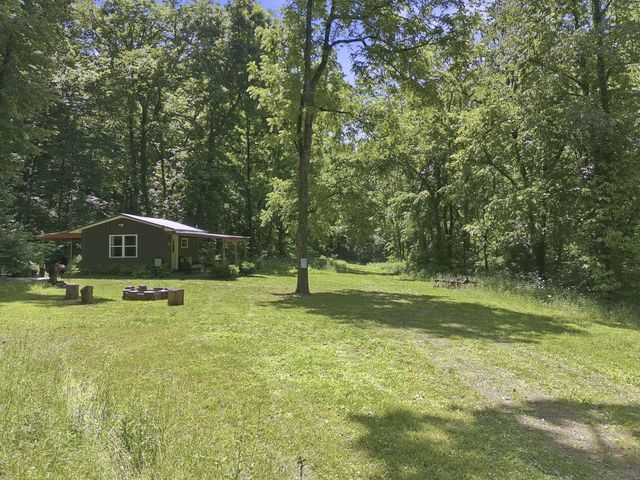 2677 Pigg Schoolhouse Rd, Santa Fe, TN 38482
