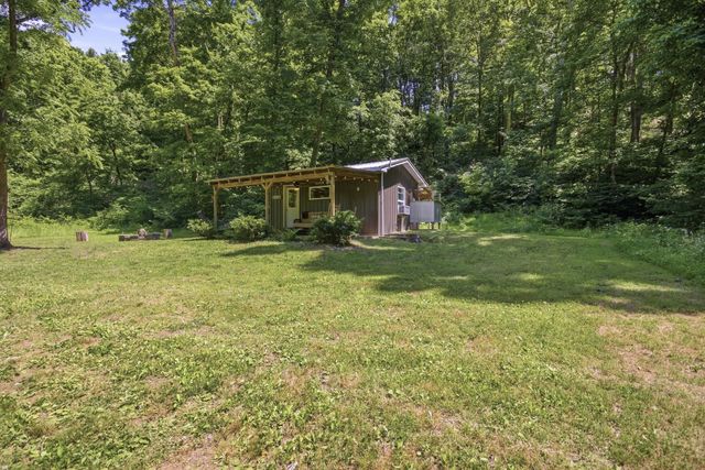 2677 Pigg Schoolhouse Rd, Santa Fe, TN 38482