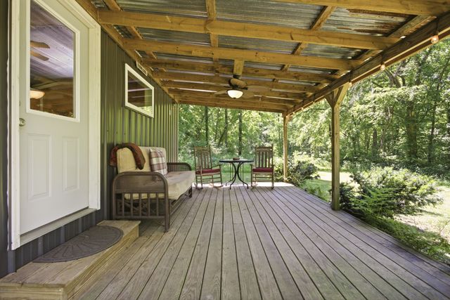 2677 Pigg Schoolhouse Rd, Santa Fe, TN 38482