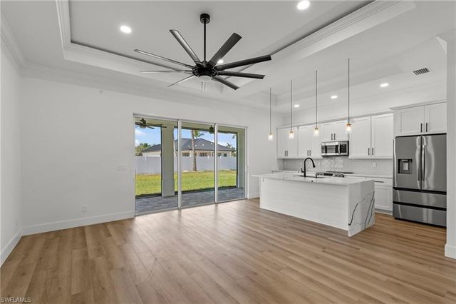 12337 Sweet Kiwi LN, Fort Myers, FL 33908