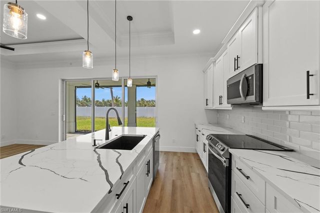 12337 Sweet Kiwi LN, Fort Myers, FL 33908