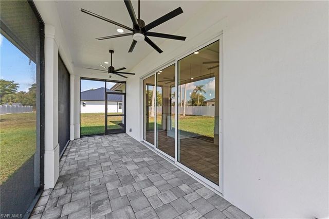 12337 Sweet Kiwi LN, Fort Myers, FL 33908