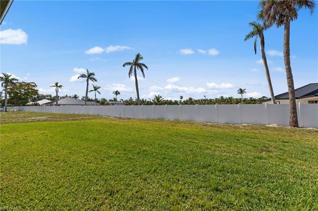 12337 Sweet Kiwi LN, Fort Myers, FL 33908