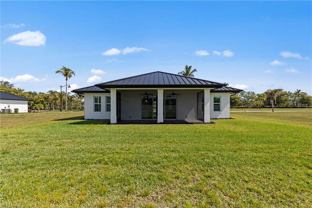 12337 Sweet Kiwi LN, Fort Myers, FL 33908