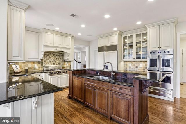 486 CHURCH RD, Devon, PA 19333