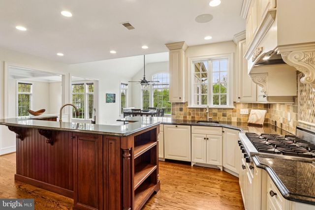 486 CHURCH RD, Devon, PA 19333