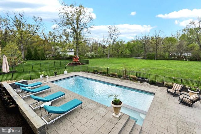 486 CHURCH RD, Devon, PA 19333
