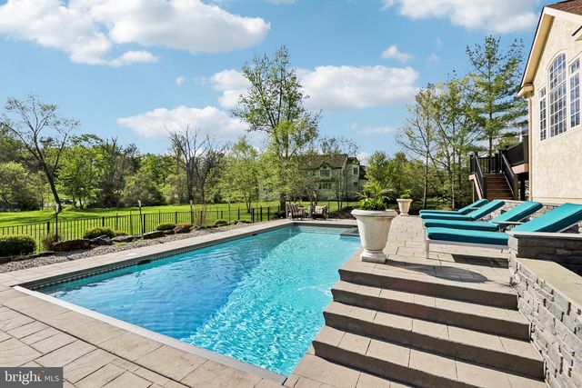 486 CHURCH RD, Devon, PA 19333