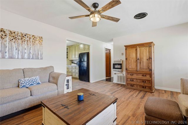 206 N Coal, Chouteau, OK 74337