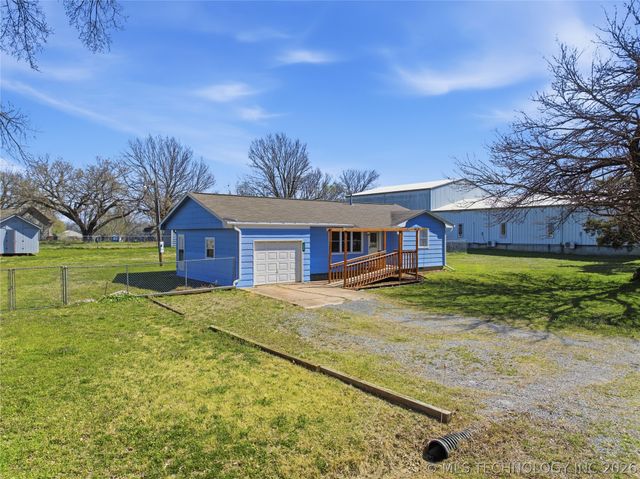 206 N Coal, Chouteau, OK 74337