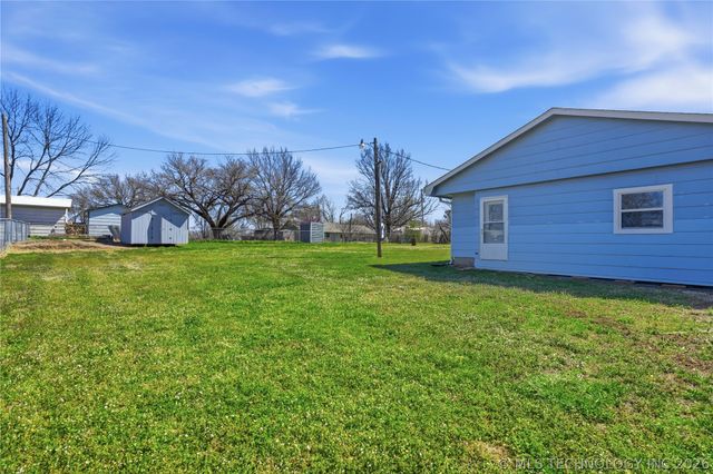 206 N Coal, Chouteau, OK 74337