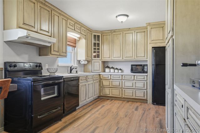 206 N Coal, Chouteau, OK 74337