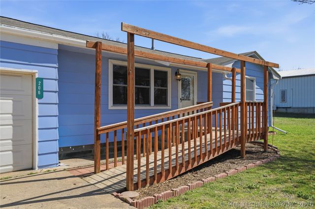 206 N Coal, Chouteau, OK 74337