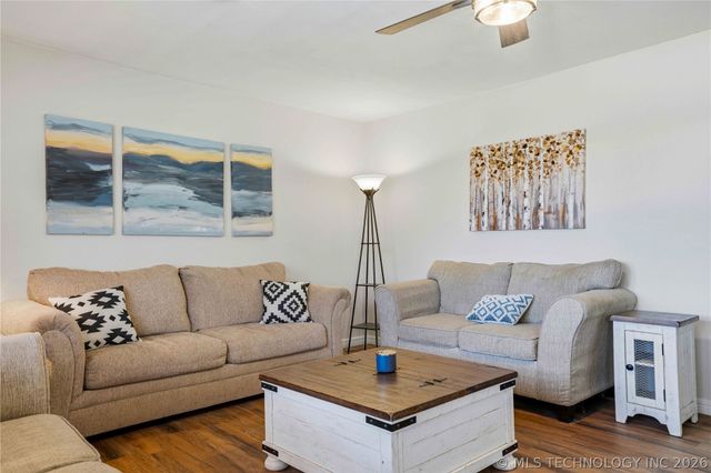 206 N Coal, Chouteau, OK 74337