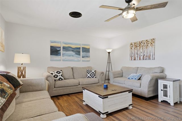 206 N Coal, Chouteau, OK 74337