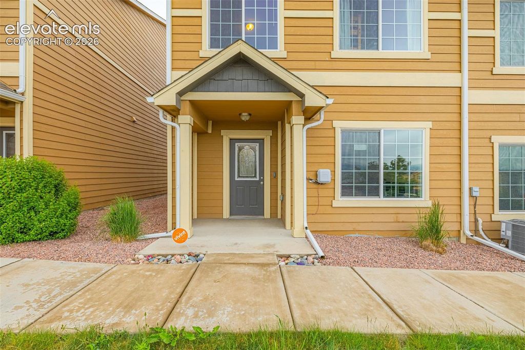 1828 Final View Alley, Colorado Springs, CO 80910 — exterior