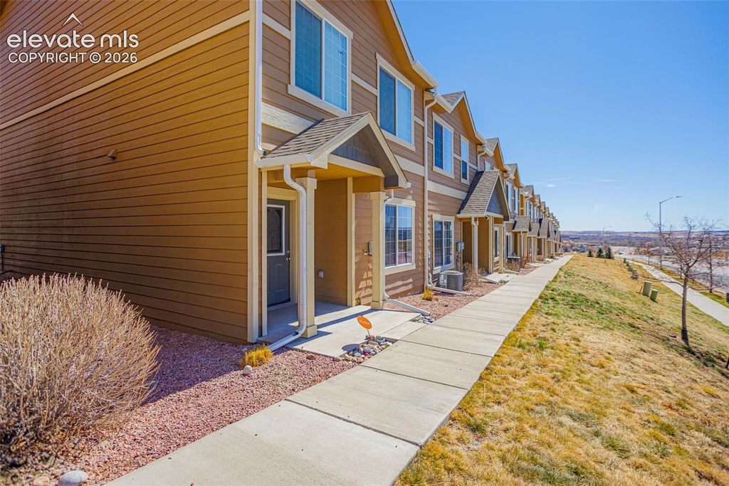 1828 Final View Alley, Colorado Springs, CO 80910 — photo 2