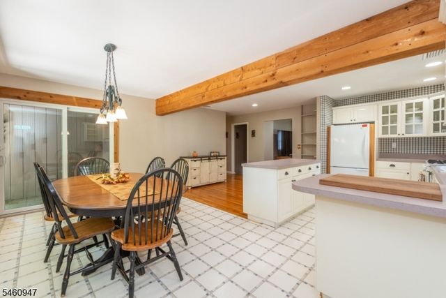52 Channing Dr, Ringwood Boro, NJ 07456