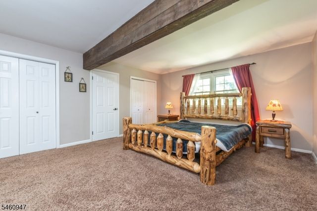 52 Channing Dr, Ringwood Boro, NJ 07456