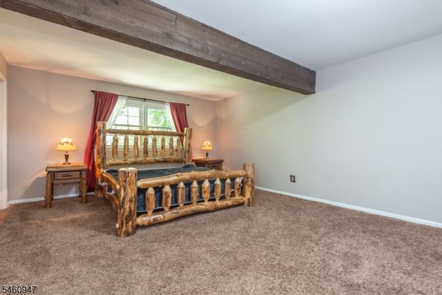 52 Channing Dr, Ringwood Boro, NJ 07456