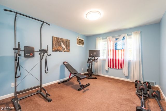 52 Channing Dr, Ringwood Boro, NJ 07456