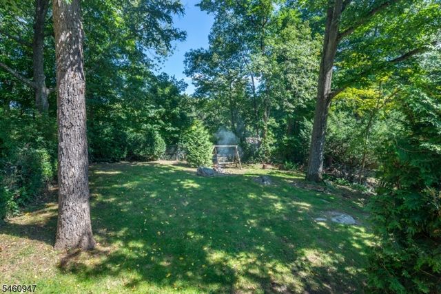 52 Channing Dr, Ringwood Boro, NJ 07456