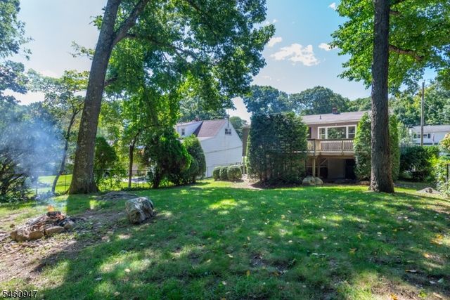 52 Channing Dr, Ringwood Boro, NJ 07456