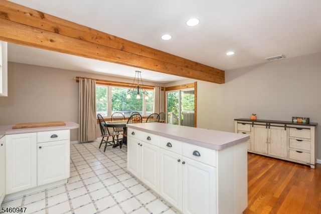 52 Channing Dr, Ringwood Boro, NJ 07456