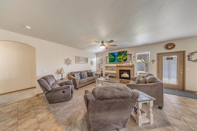 471 Chatfield Lane, Grand Junction, CO 81504