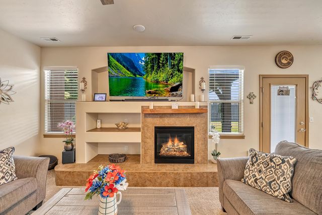 471 Chatfield Lane, Grand Junction, CO 81504