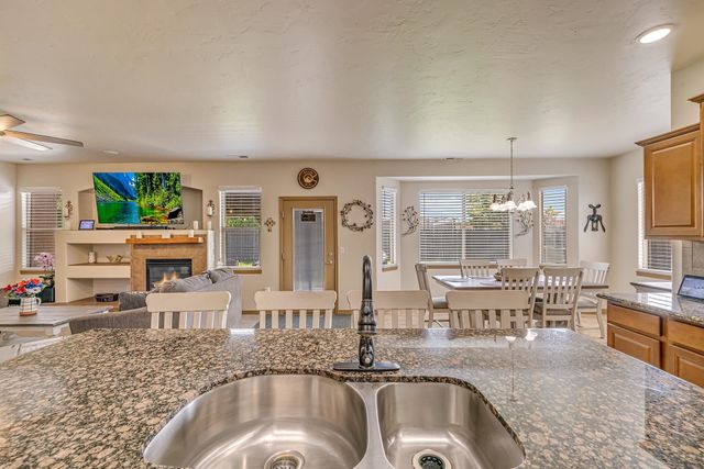 471 Chatfield Lane, Grand Junction, CO 81504