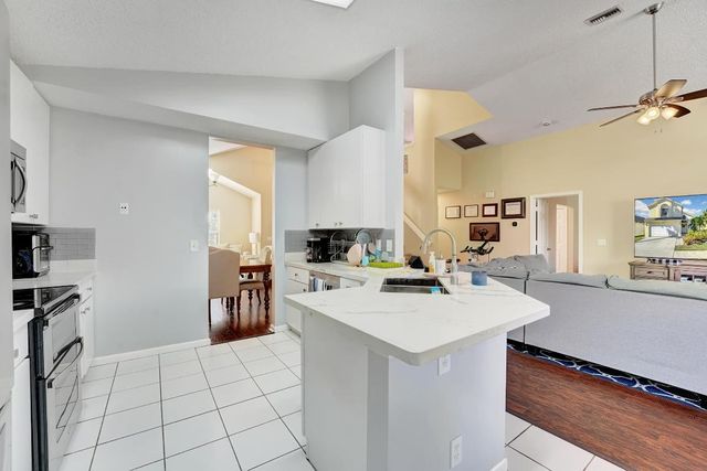 2008 Normandy Circle, West Palm Beach, FL 33409