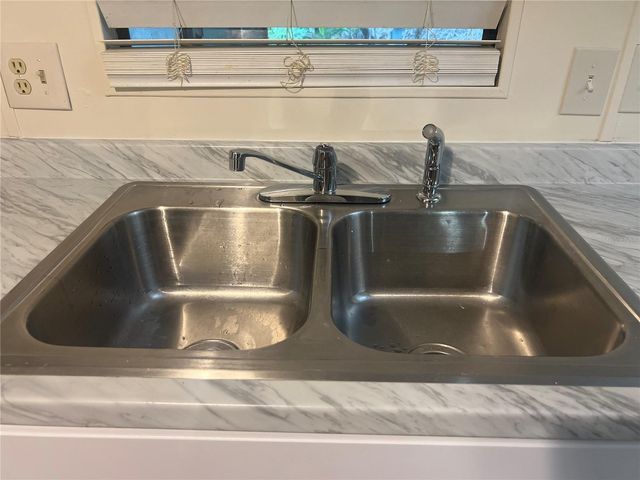 2833 SE 18TH TERRACE, Okeechobee, FL 34974